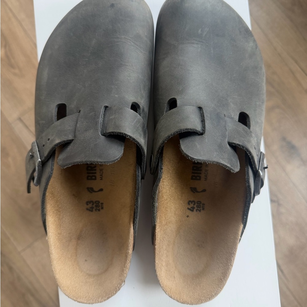 Birkenstock Boston Black Oiled Leather Clogs size 43